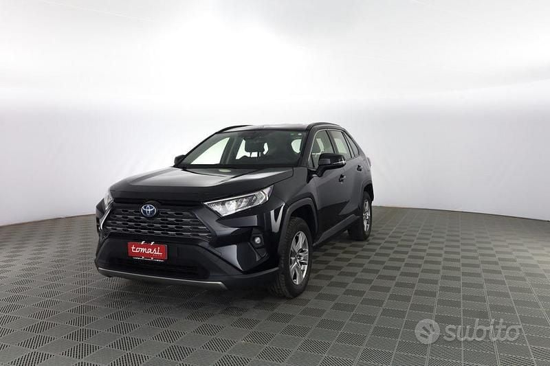 Usata Toyota RAV4 Hybrid Active 218 CV (160 kW) 2022 Nero SUV