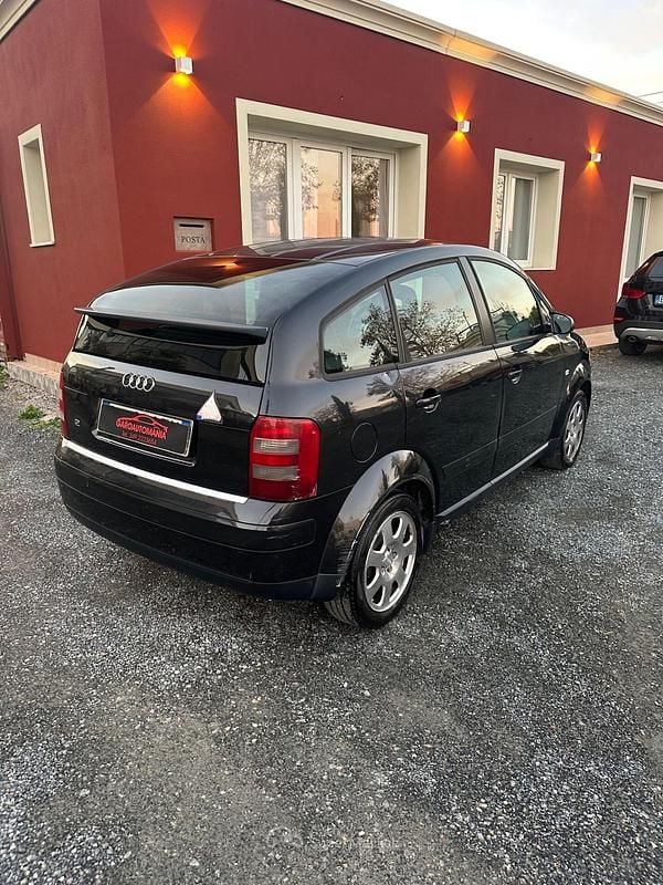Usata Audi A2 Comfort 75 CV (55 kW) 2005 Nero Utilitaria