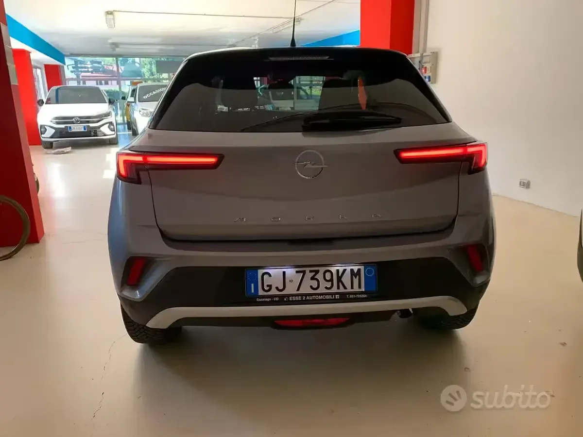 Usata Opel Mokka Elegance 101 CV (74 kW) 2022 Grigio SUV