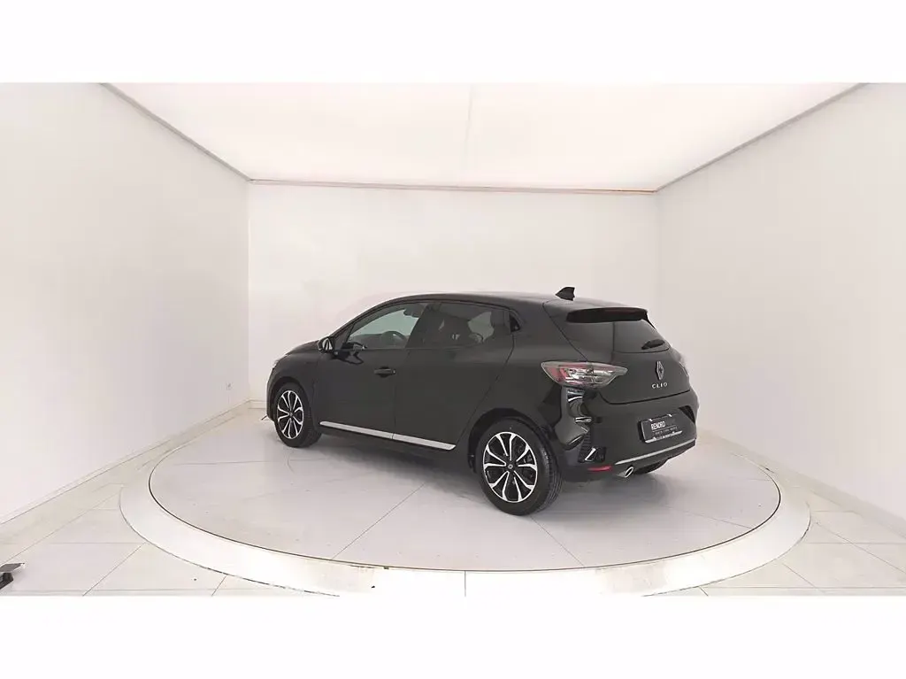 Usata Renault Clio Techno 91 CV (66 kW) 2025 Nero metallizzato Utilitaria