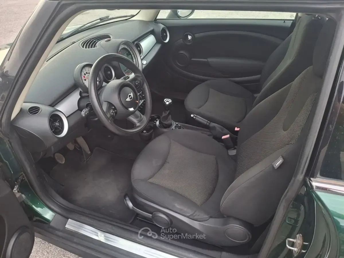 Usata Mini Cooper D Clubman 90 CV (66 kW) 2013 Verde Station wagon