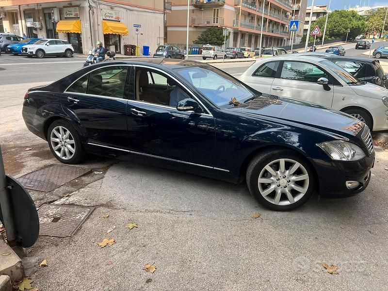 Usata Mercedes S320 235 CV (172 kW) 2009 Blu Berlina