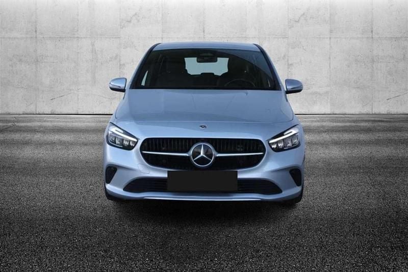 Usata Mercedes B180 Advanced 116 CV (85 kW) 2024 Argento Monovolume