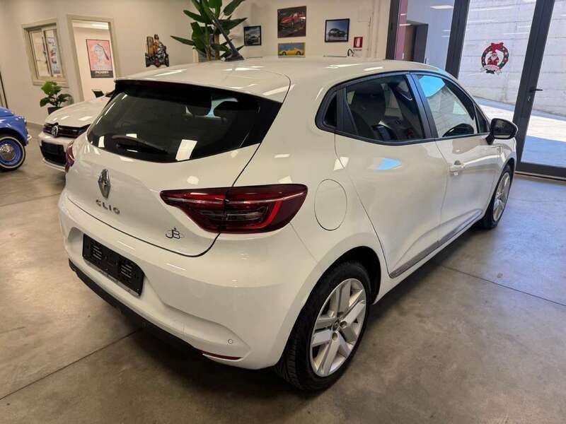 Usata Renault Clio V Intens 86 CV (63 kW) 2021 Other Berlina