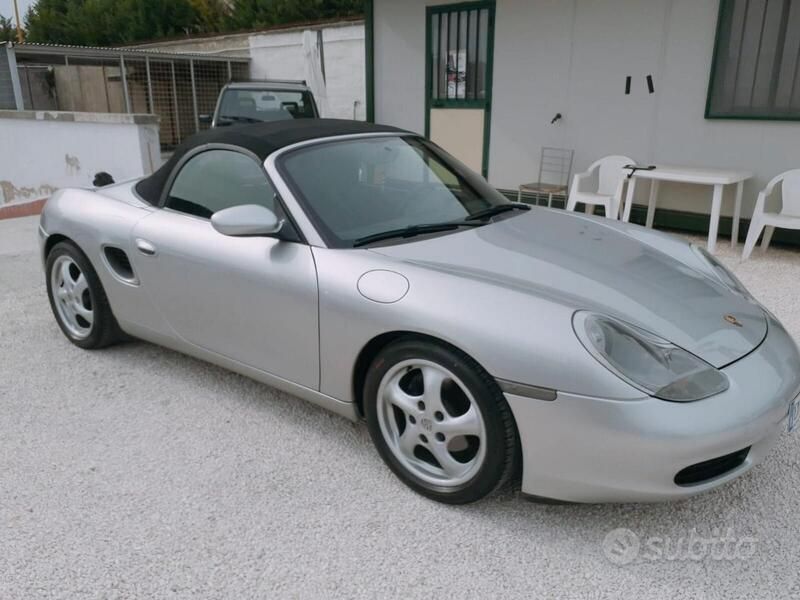 Usata Porsche Boxster 204 CV (150 kW) 1997 Grigio Cabrio