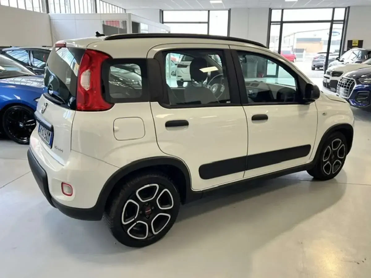 Usata Fiat Panda City Life 69 CV (50 kW) 2022 Bianco Utilitaria