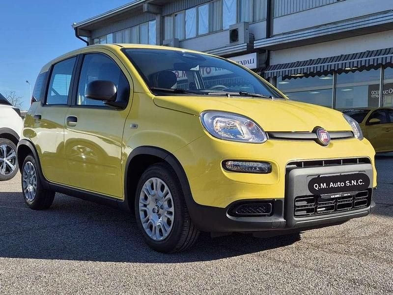 Giallo sole Usata 2024 Fiat Grande Panda S Due volumi | 14.200 € (Buon prezzo) - Immagine 1/4