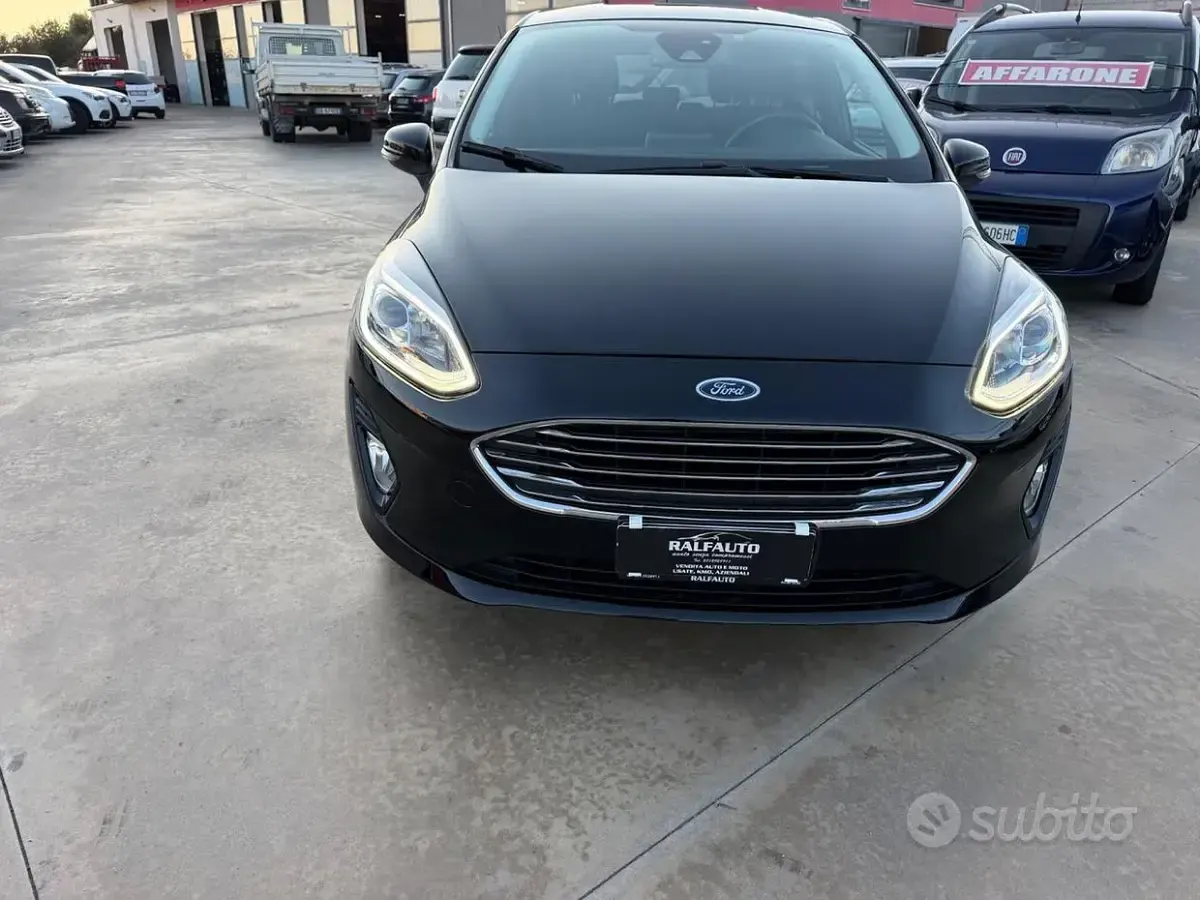 Usata Ford Fiesta Vignale 86 CV (63 kW) 2020 Nero Utilitaria