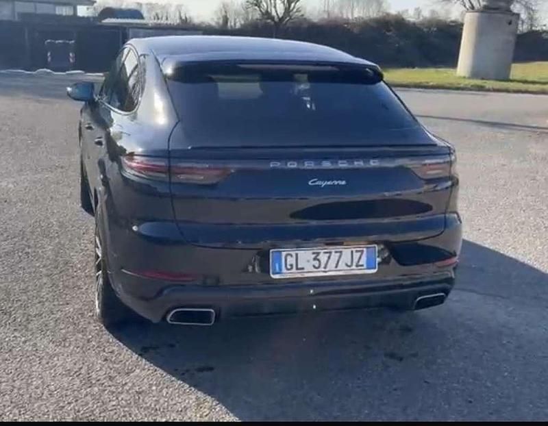 Usata Porsche Cayenne Coupe 340 CV (250 kW) 2022 Nero Coupé
