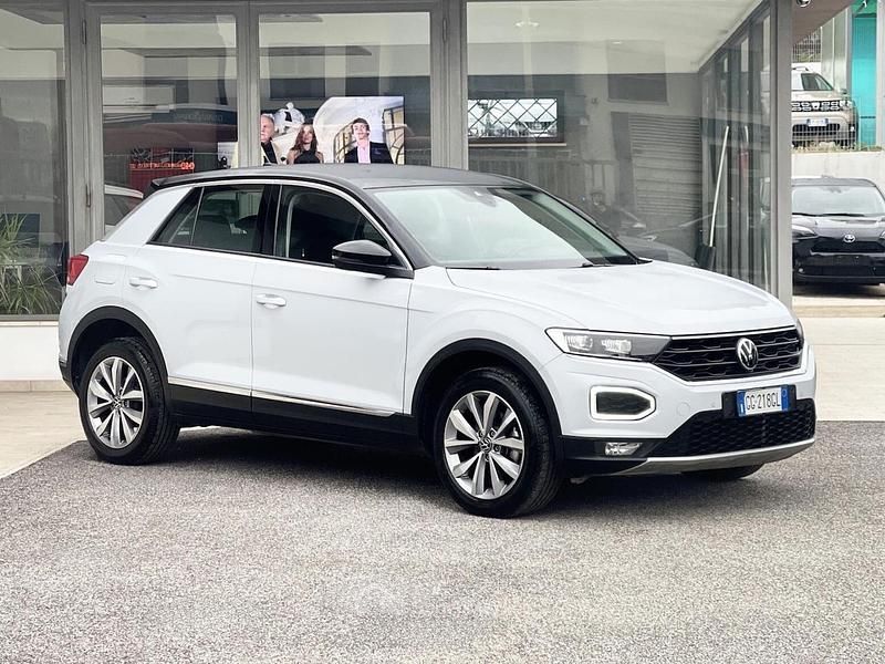 Usata VW T-Roc 110 CV (80 kW) 2021 Grigio SUV