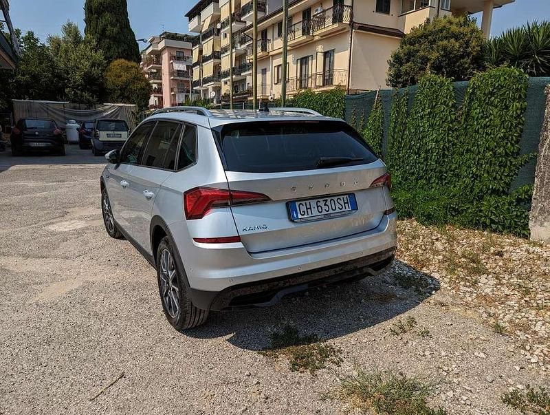 Usata Skoda Kamiq ScoutLine 110 CV (80 kW) 2022 Grigio SUV