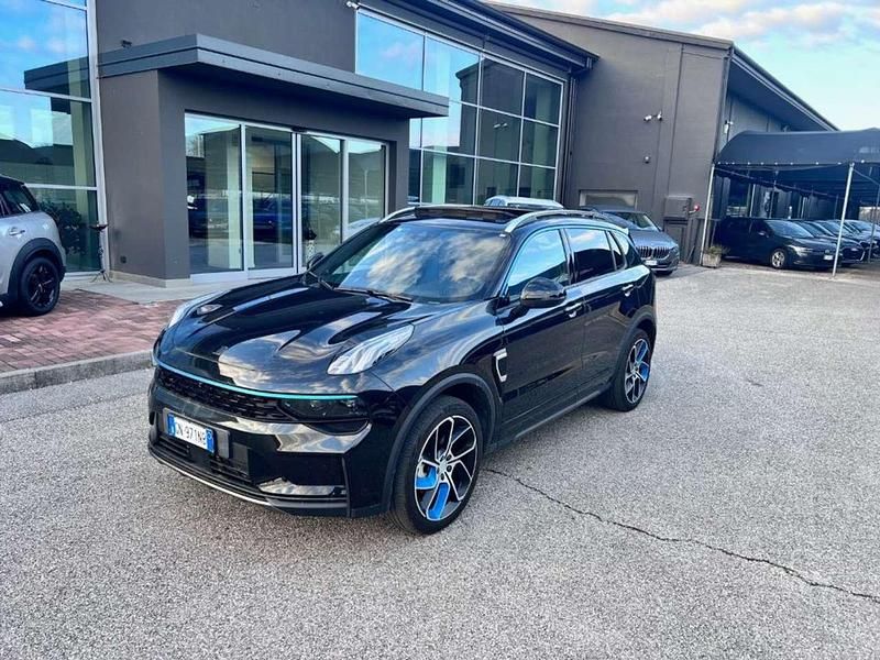 Nero Usata 2023 Lynk & Co 01 SUV | 25.500 € (Buon prezzo) - Immagine 1/4