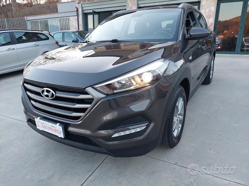 Usata Hyundai Tucson Comfort 116 CV (85 kW) 2017 Marrone SUV