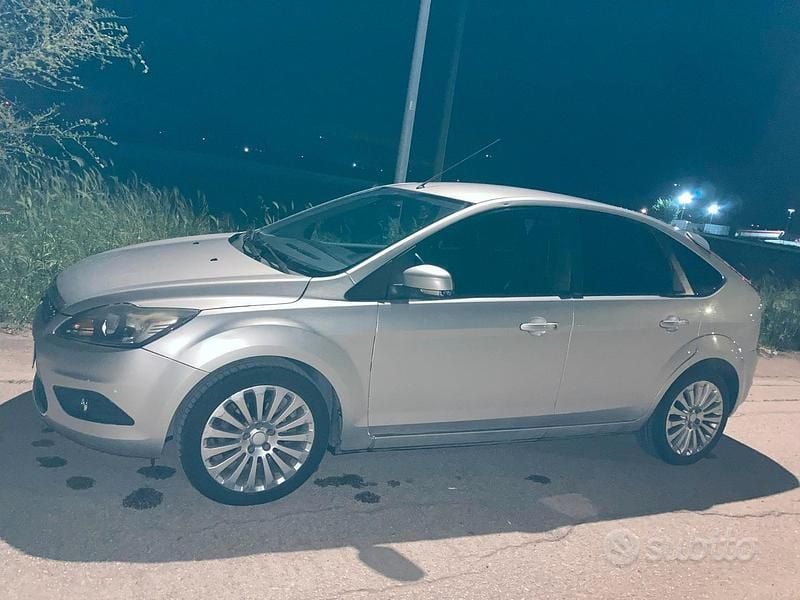 Usata 2008 Ford Focus Titanium Berlina | 1700 € - Immagine 1/4