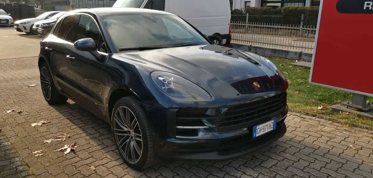 Usata Porsche Macan 245 CV (180 kW) 2021 Blu/azzurro SUV