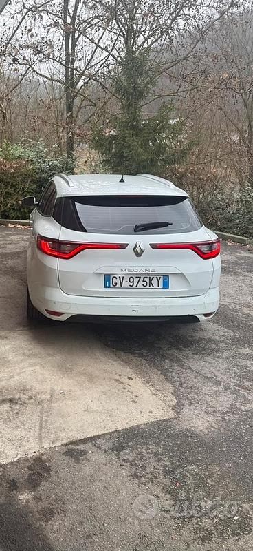 Usata Renault Mégane GrandTour 110 CV (80 kW) 2016 Bianco Station wagon