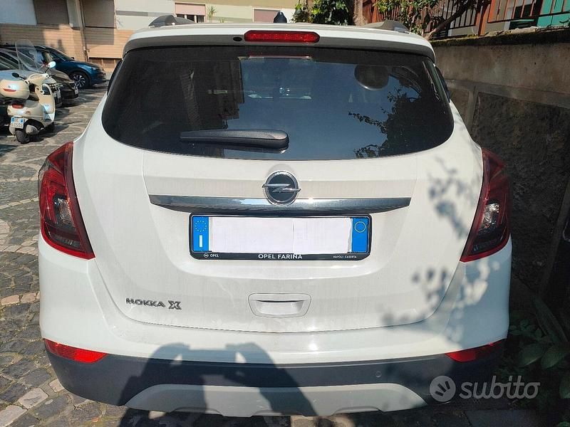 Usata Opel Mokka 140 CV (102 kW) 2019 Bianco SUV