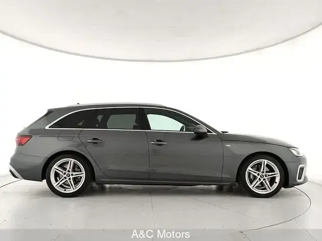 Usata Audi A4 S-Line 163 CV (119 kW) 2023 Grigio daytona perla Station wagon