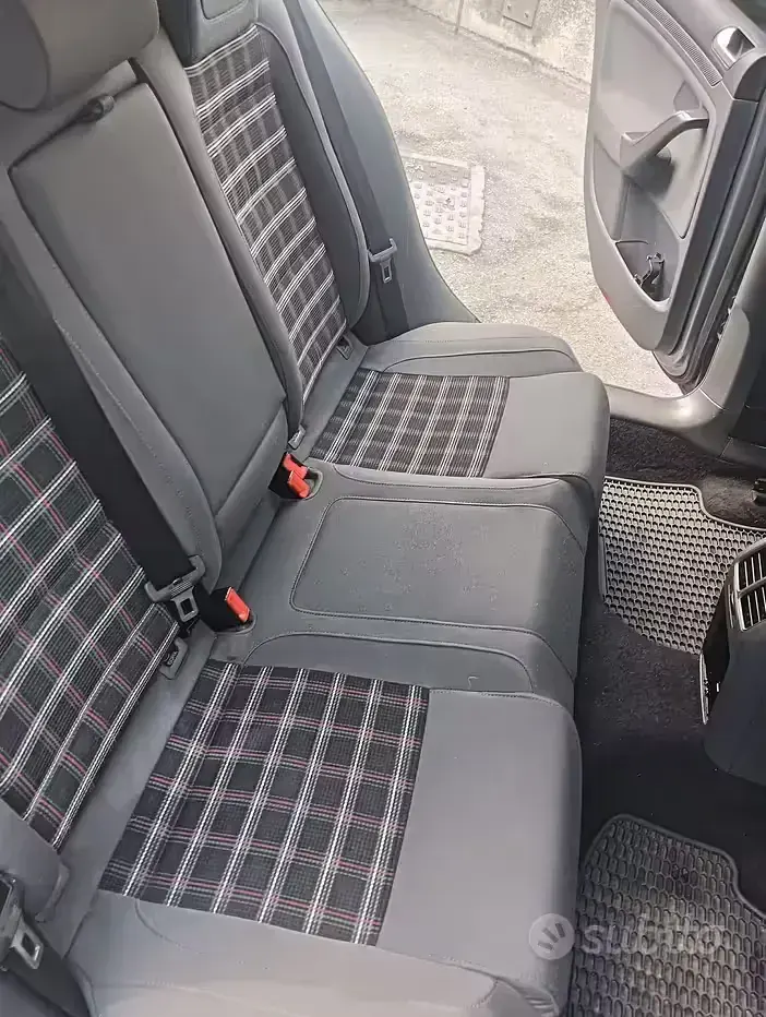 Usata VW Golf V GTI 200 CV (147 kW) 2007 Grigio Berlina
