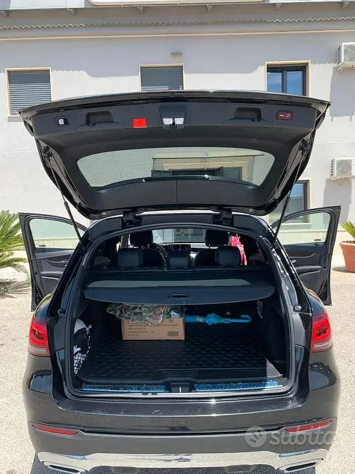 Usata Mercedes GLC220 194 CV (142 kW) 2021 Nero SUV