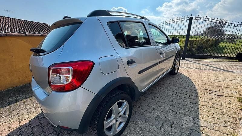 Usata Dacia Sandero Stepway 2013 Grigio Berlina