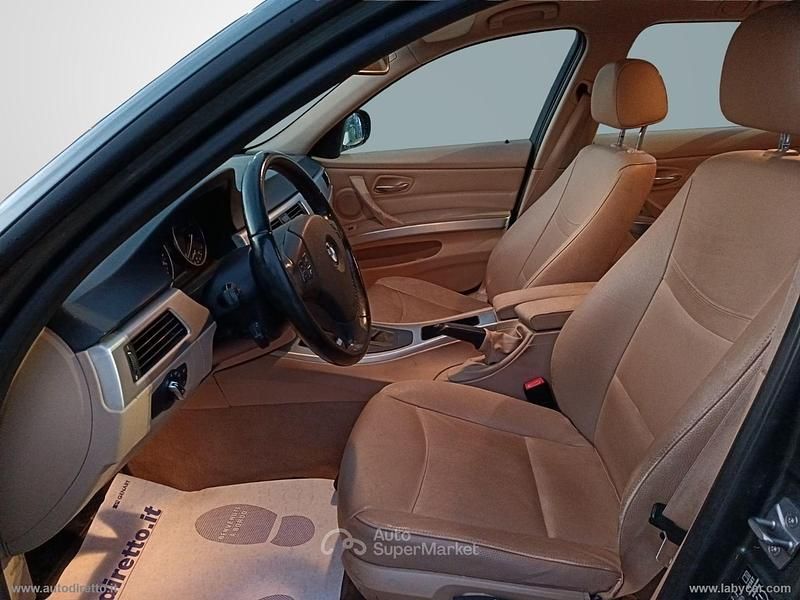 Occasion BMW 320 184 ch (135 kW) 2011 Gris Break