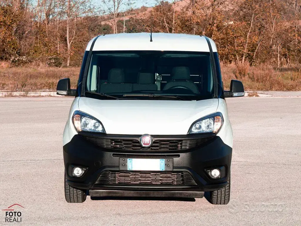 Usata Fiat Doblò 120 CV (88 kW) 2018 Bianco Monovolume