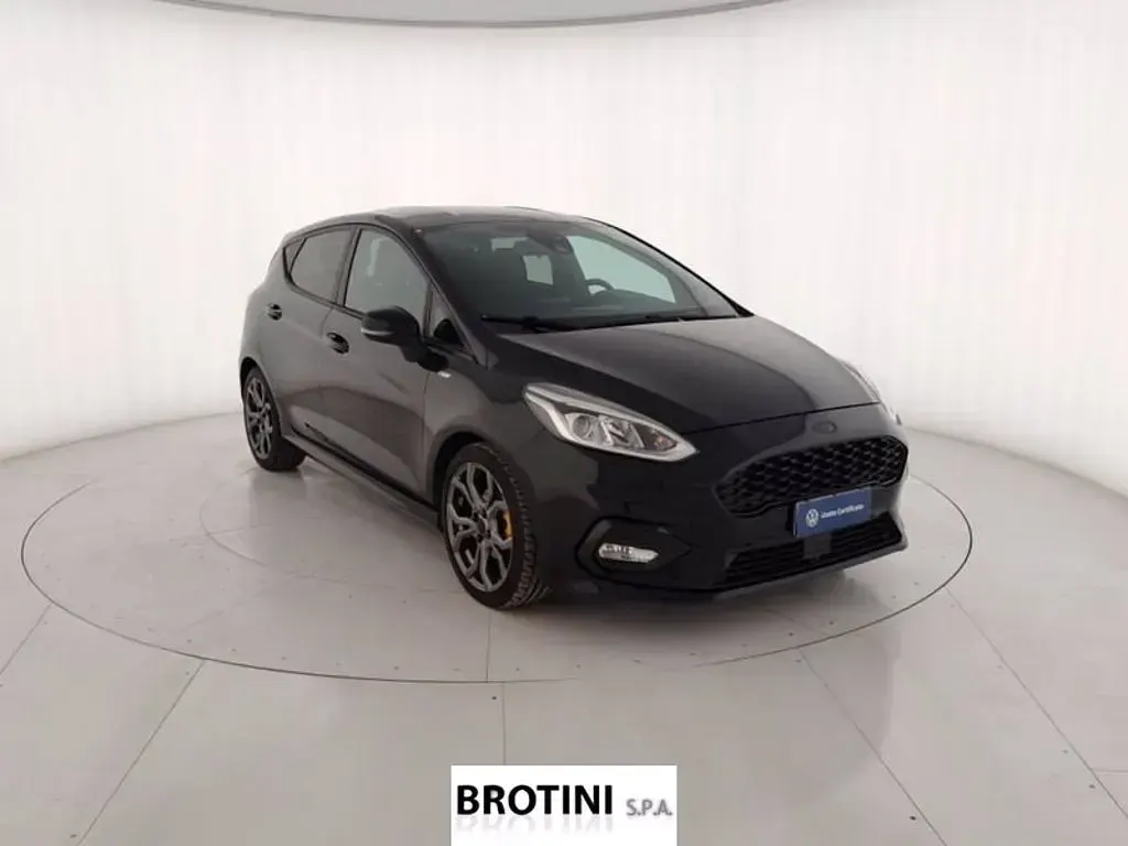 Usata Ford Fiesta ST-Line 86 CV (63 kW) 2018 Nero metallizzato Utilitaria