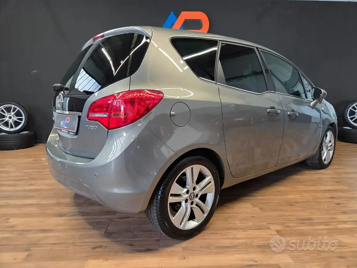 Usata Opel Meriva Cosmo 120 CV (88 kW) 2016 Other Monovolume