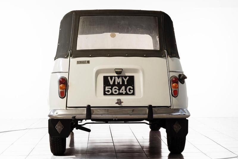 Usata Renault R4 30 CV (22 kW) 1968 Bianco Cabrio