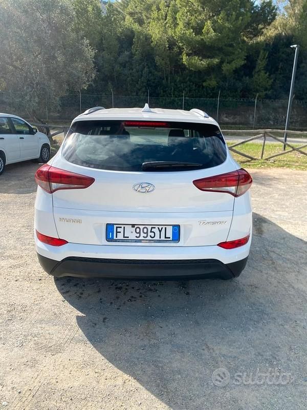 Usata Hyundai Tucson 116 CV (85 kW) 2017 Bianco SUV