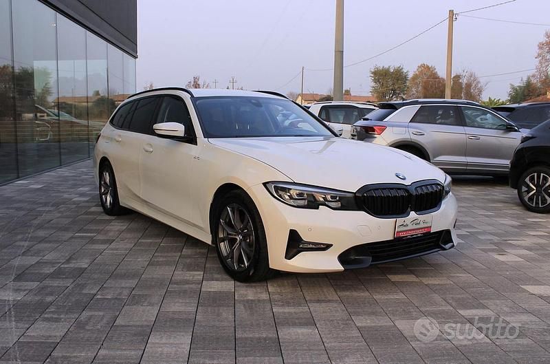 Usata BMW 320e Sport Line 2021 Bianco Station wagon