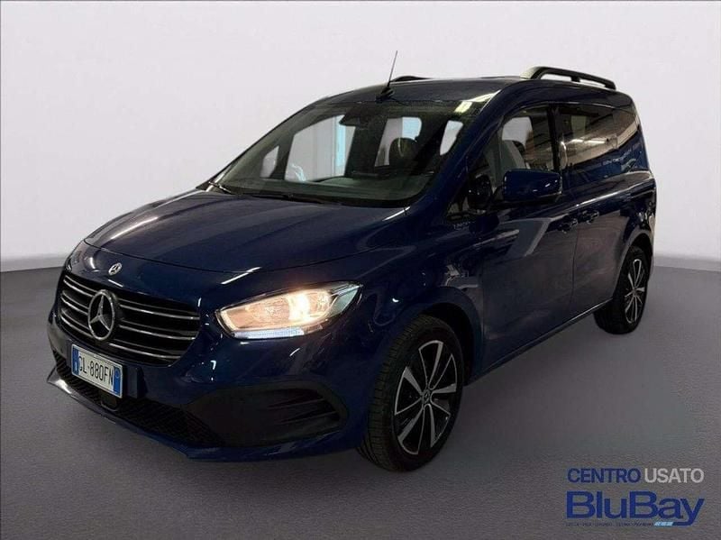 Usata Mercedes 180 Premium 116 CV (85 kW) 2022 Grigio Berlina