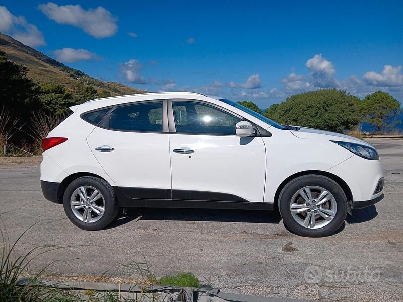 Usata Hyundai ix35 Style 116 CV (85 kW) 2012 Bianco SUV