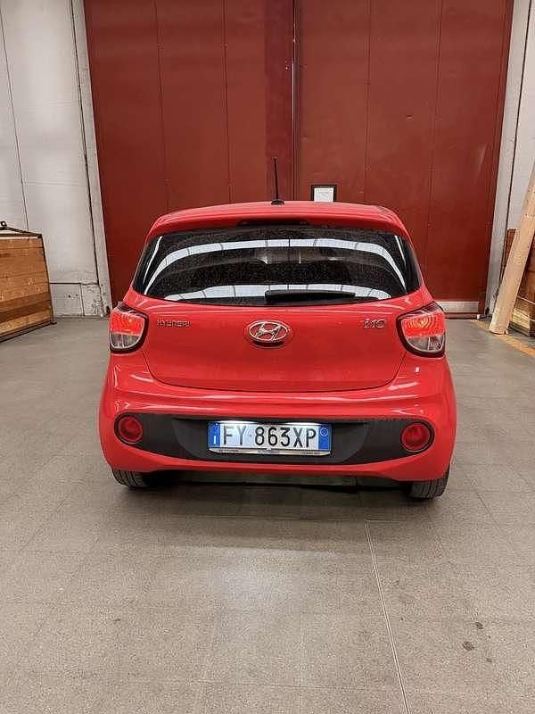 Usata Hyundai i10 67 CV (49 kW) 2019 Rosso Utilitaria