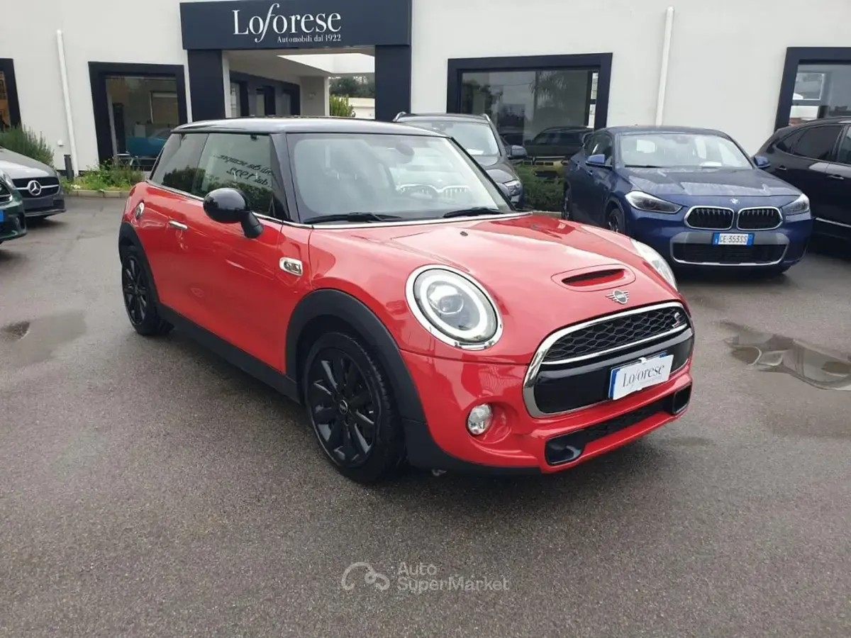 Usado Mini Cooper S 192 CV (141 kW) 2019 Rojo Utilitario