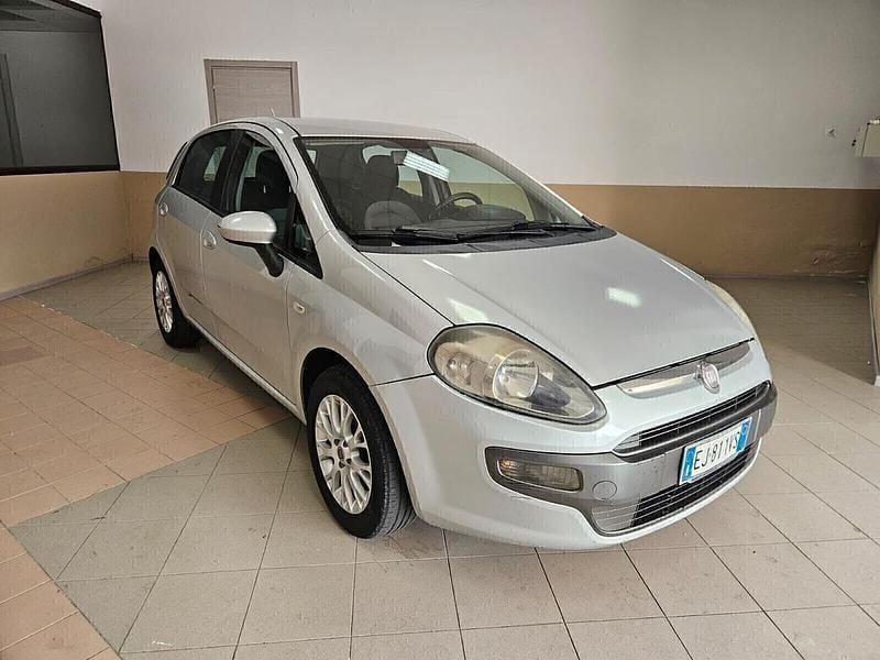 Usata Fiat Punto Evo Dynamic 95 CV (69 kW) 2011 Grigio Utilitaria