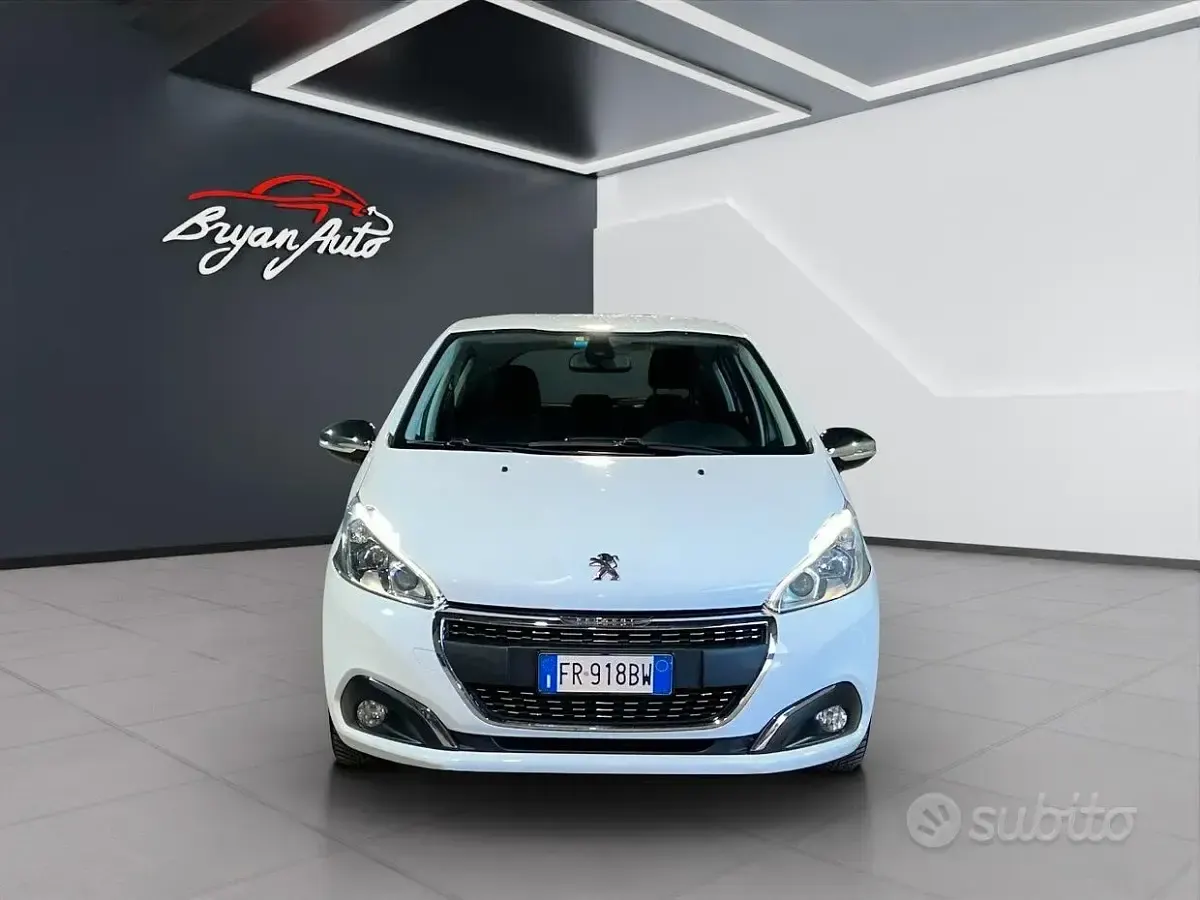 Usata Peugeot 208 Allure 75 CV (55 kW) 2018 Bianco Utilitaria