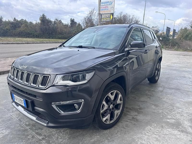 Usata Jeep Compass Limited 169 CV (124 kW) 2019 Grigio SUV