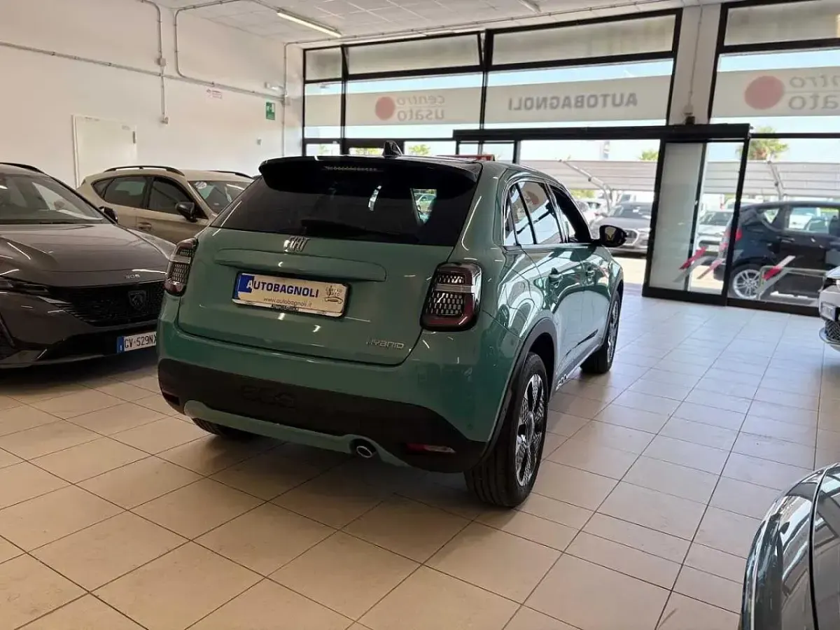 Usata Fiat 600 La Prima 101 CV (74 kW) 2025 Blu SUV