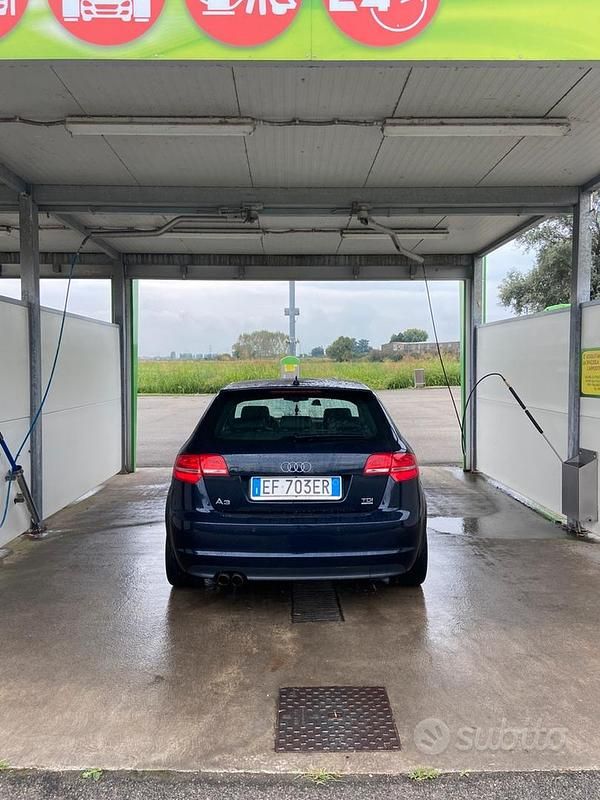 Usata Audi A3 140 CV (102 kW) 2012 Blu Utilitaria