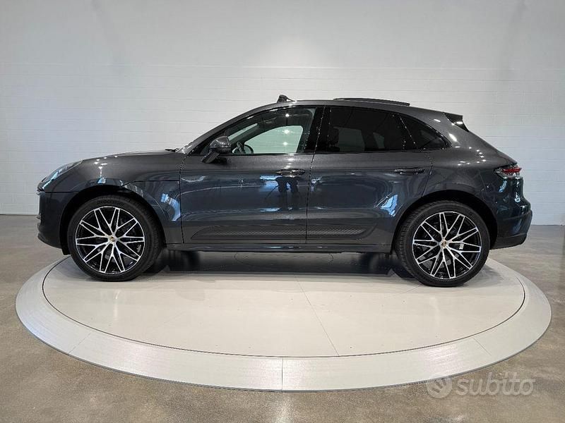 Usata Porsche Macan Chrono 265 CV (194 kW) 2021 Grigio SUV