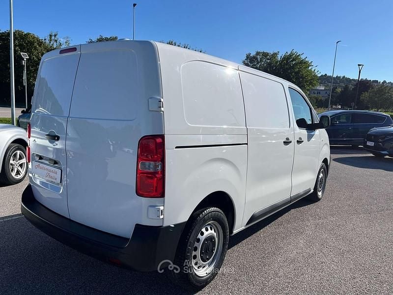 Usata Citroën Jumpy 120 CV (88 kW) 2020 Bianco Monovolume