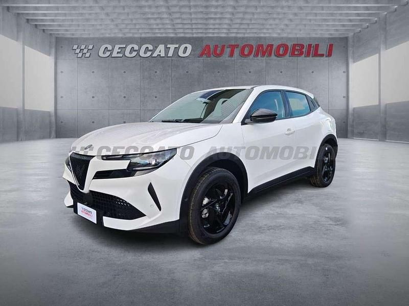 Bianco Nuova 2025 Alfa Romeo Junior SUV | 26.572 € (Ottimo prezzo) - Immagine 1/4