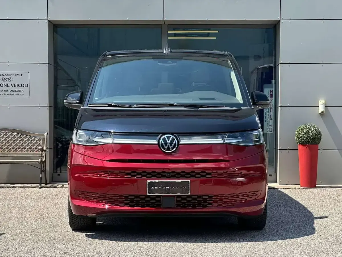 Usata VW Multivan Energetic 150 CV (110 kW) 2022 Rosso Monovolume