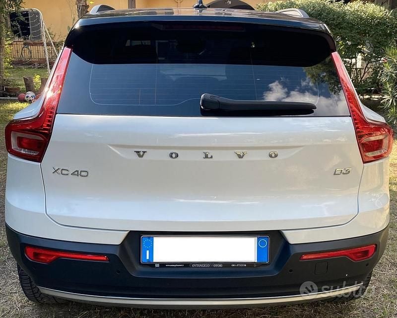 Usata Volvo XC40 150 CV (110 kW) 2018 Bianco SUV