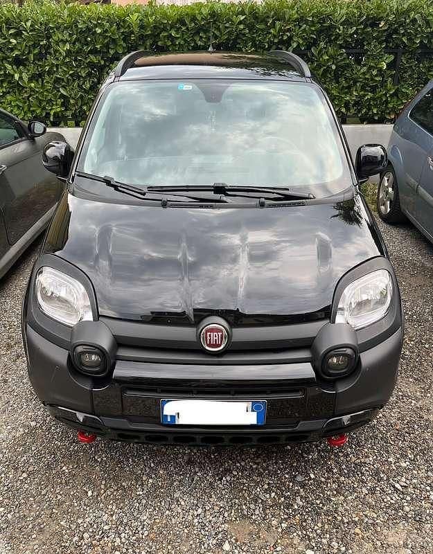 Nero Usata 2023 Fiat Panda Cross Cross Due volumi | 16.000 € (Molto cara) - Immagine 1/4