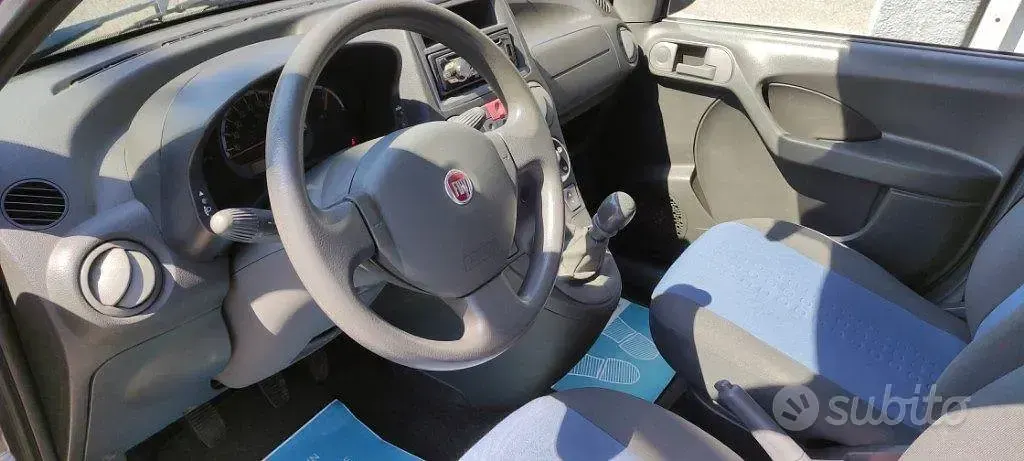 Usata Fiat Panda Active 69 CV (50 kW) 2012 Grigio Utilitaria