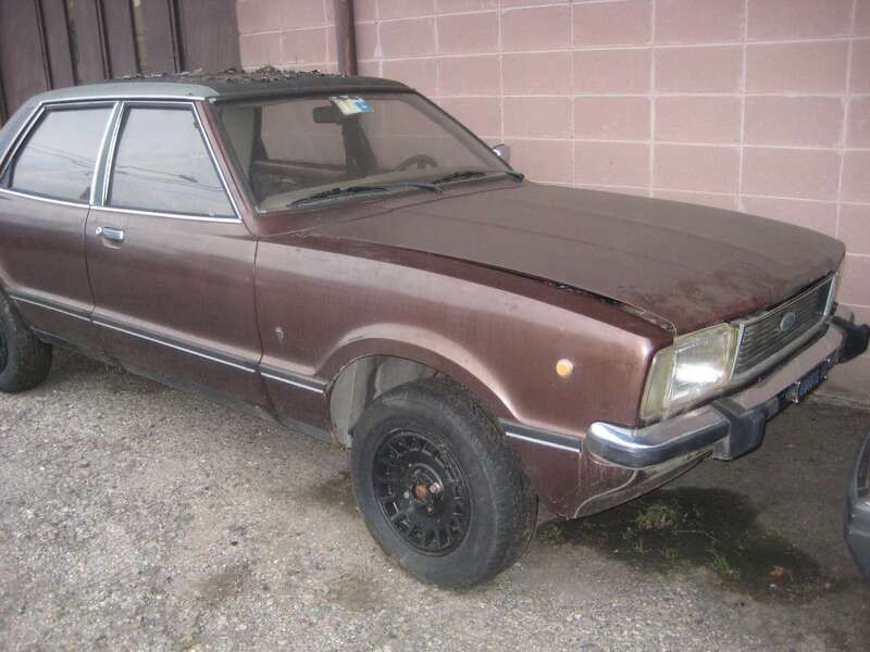 Usata Ford Taunus 97 CV (71 kW) 1976 Marrone Berlina