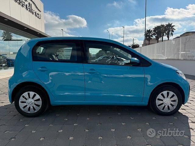 Usata VW up! Highline 75 CV (55 kW) 2018 Blu Utilitaria